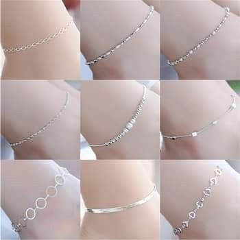 Anklet Leg Chains Anklets Silver, Leg Chain Anklets, Silver Anklets Designs, Eid Photos, Anklets For Women, Anklet Designs, Leg Chain, Charms Bracelet, Friend Necklaces