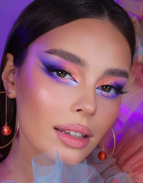 Purple Eyeshadow Looks, Spring Makeup Trends, Everyday Eyeshadow, Vibrant Makeup, Orange Eyeshadow, Cute Eyeshadow Looks, Eyeshadow For Brown Eyes, Purple Makeup, Purple Eyeshadow