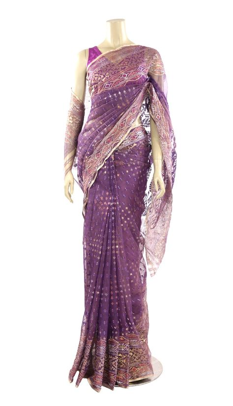 Jamdani Saree Look, Hand Embroidery Saree, Saree Women, Jamdani Saree, Embroidery Saree, Colour Purple, Purple Fabric, Love Clothing, Fashion Attire