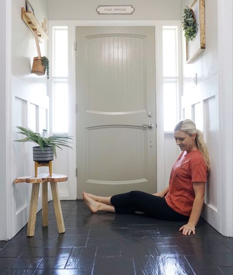 Slate Gray Tile Kitchen Floor, Paint Bathroom Tile Black, Painted Black Floors, Black Painted Floor Tiles, Painting Kitchen Tile Floor Ideas, How To Paint Slate Tile, Paint Tile Floor Black, Black Tile Foyer, Painting Entryway Tile