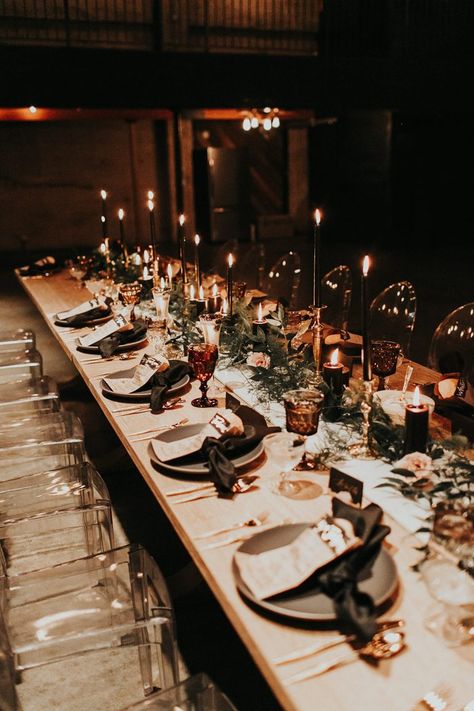 Dark Romantic Wedding, Modern Romantic Wedding, Romantic Wedding Receptions, Loft Wedding, Dark Wedding, Moody Wedding, Wedding Forward, Long Table, Castle Wedding