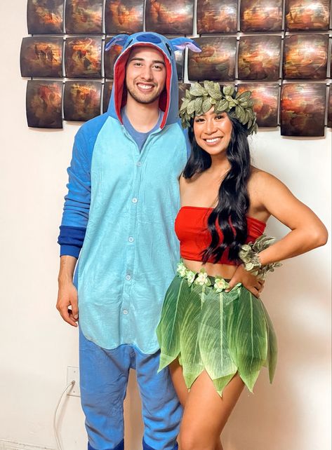 Couple Halloween Costumes Lilo And Stitch, Couples For Halloween Costumes, Pocahontas Halloween Costume Couple, Moana Halloween Costume Couple, Hollween Costumes Ideas For Couples 2023, Couples Cartoon Halloween Costume, Couples Costumes 90s, Lilo Stitch Couple Costume, Non Cheesy Couple Costumes