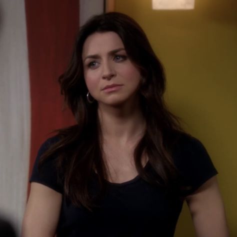 Shepherd Outfit, Amelia Greys Anatomy, Amelia Shepard, Meredith And Derek, Amelia Shepherd, Caterina Scorsone, Greys Anatomy Characters, Lexie Grey, Practice Outfits