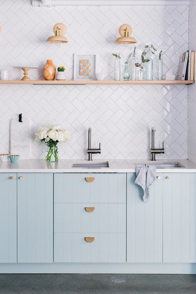 Light Blue IKEA Kitchen Cabinets Dapur Ikea, Pastel Kitchen Decor, Commercial Kitchen Design, Light Blue Kitchens, Pastel Kitchen, Update Cabinets, Ikea Kitchen Cabinets, Kabinet Dapur, Blue Kitchen Cabinets