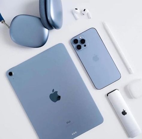 ipad aesthetics All Apple Products Aesthetic, Apple Products Aesthetic, Ipad Headphones, All Apple Products, Apple Iphone Accessories, Tech Aesthetic, Apple Headphone, Stylish Iphone Cases, Apple Technology