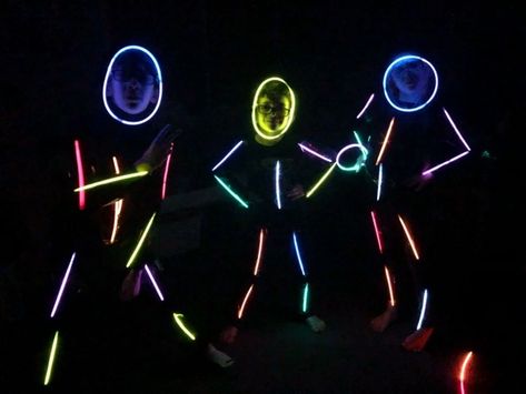 Glow Stick Dance, Glow Dance Party, Glow Dance, Glow Theme Party, Glow Stick Party, Glow In Dark Party, Neon Birthday Party, Glow Birthday Party, Blacklight Party