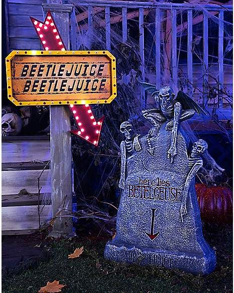 LED Here Lies Beetlejuice Tombstone - Spirithalloween.com Here Lies Beetlejuice, Beetlejuice Tombstone, Beetlejuice Sign, Halloween Beetlejuice, Halloween Juice, Goth Room, Spooky Graveyard, Halloween Themes Decorations, Here Lies