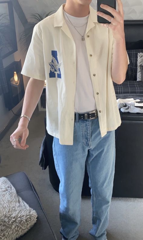 Masc Outfits Spring, Male Outfits Casual Simple, Men Button Down Outfit, Artsy Boy Aesthetic Outfits, 2000s Fashion Boys, Aesthetic Clothes Men, Create A Wardrobe, Summer Cleaning, Spiritual Fashion