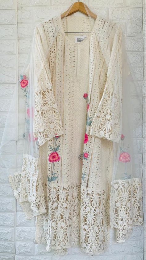 Chikenkari Dress Ideas Kurti, Chikenkari Dress Ideas, Pakistani Pattern, Chicken Dress, Asian Wedding Dress Pakistani, Lace Suit, Latest Dress Design, Simple Kurta Designs, Designer Kurti Patterns