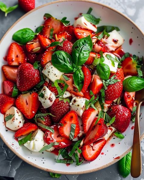 This unique twist on the classic Caprese salad brings together the sweetness of strawberries, the creaminess of mozzarella, and the aromatic freshness of basil, all tied together with a tangy balsamic vinaigrette.... https://northeastnosh.com/balsamic-strawberry-caprese/ #northeastnosh #strawberries #caprese #mozzarella #balsamicvinaigrette #strawberrysalad #sweetandsavory #summersalad #food #foodie Strawberry Caprese, Beef And Potato Stew, Unique Salad, Light Pasta, Brunch Desserts, Strawberry Balsamic, Mozzarella Salad, Beef And Potatoes, Refreshing Food