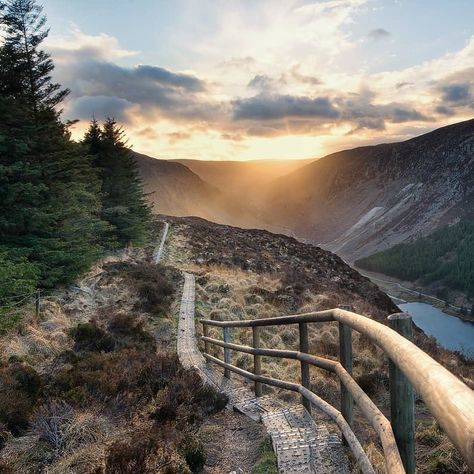 DiscoverDublin on Instagram: “Have you done the Spinc Trail at Glendalough? 😍⠀ ⠀ Tag who you would bring here ☺️⠀ ⠀ ⠀ Picture taken by @erikscraggs⠀ ⠀ For your chance to…” Best Of Ireland, Ireland Pictures, Ireland Road Trip, County Wicklow, Bucket List Destinations, Scotland Travel, Ireland Travel, Travel Goals, Tag A Friend