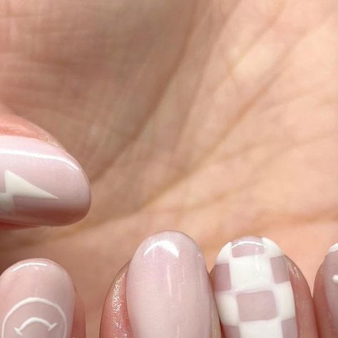 Sabrina Cordell on Instagram: "Retro white 🤍 #nailpromagazine #nailsmagazine #luminarynailsystems #opiprofessional #opi #nailinspo #nailart #handpaintednailart #whitenails #retronails #retroaesthetic #checkerednails #checkeredprint" Pink White Checkered Nails, Tan And White Checkered Nails, Pink Nails Checkered, Gel Nails Checkered, White Checkered Nails, Checkered Nails How To, Gel Nail Checkered, Checkered Nails, Builder Gel Nails