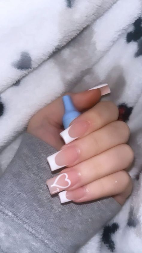 Nails With An Initial Short, Cute Nails With J Initial, Nails Inspiration With Bf Initial, Short Nail Set With Initial, Acrylic Nails With Bf Initials Pink, Short Nails With J Initial, Initial Nails Boyfriend Short, Initial Valentines Day Nails, Cute Short Acrylic Nails With Initials