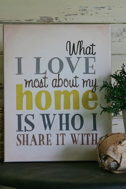 Including small touches like this quote board in your home will inspire happiness to those you care about most. #Happy #Renuzit - www.renuzit.com Sensible Quotes, Vinyl Sayings, Kitchen Bench, Nate Berkus, Ideas Hogar, Chic Living, Hand Painted Canvas, Southern Living, Design Quotes