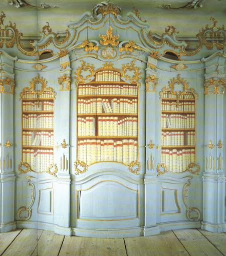 Rococo Interior, Painted Bookshelves, Diy Home Projects, Southern Germany, Dream Library, Bedroom Murals, Wall Murals Painted, Faux Painting, Paint Effects