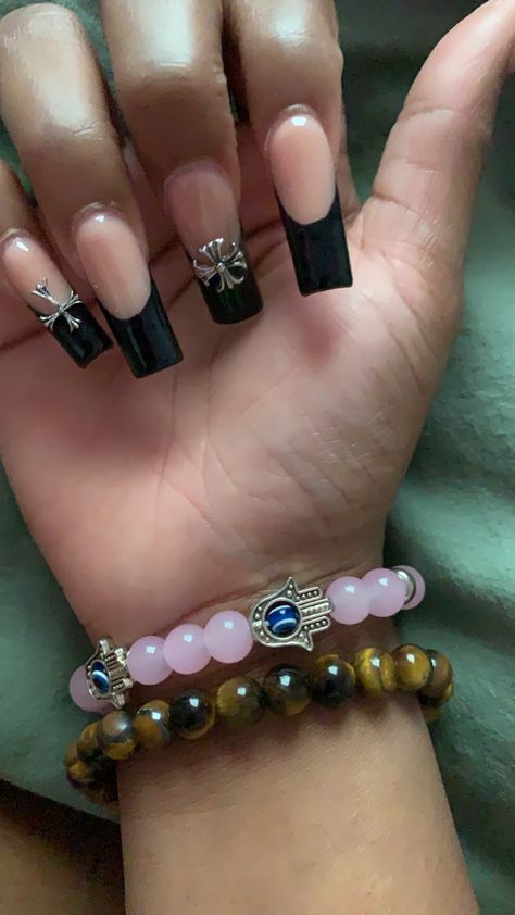 Nails And Bracelets, Tiger's Eye Crystal, Girly Bracelets, Crystal Bead Jewelry, Wrist Jewelry, Bling Acrylic Nails, Square Acrylic Nails, Fire Nails, Beauty Nail