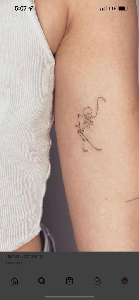 Dancing Skeleton Tattoo, Tattoo On Ankle, Sister Tats, Sister Tattoo Ideas, Skeleton Tattoo, New Tattoo Ideas, Skeleton Tattoos, Sister Tattoo, Tattoo Simple