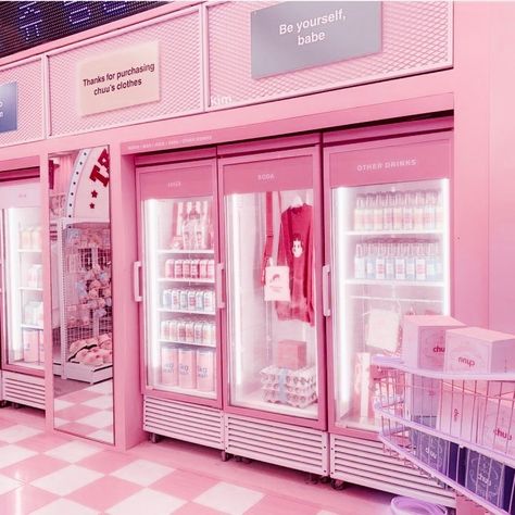 Pink Mall Aesthetic, Pink Supermarket, Japan Pink Aesthetic, Pink Aesthetic Soft, Fashion Shop Interior, Random Theme, Themed Hotel Rooms, Pink Store, Kpop Pink