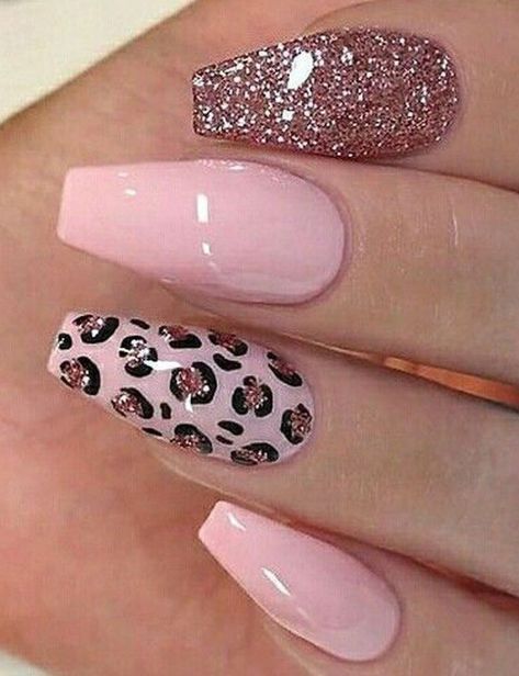 Cheetah Nail Designs Coffin, Sparkly Leopard Nails, Nail Inspo Animal Print, Pink Cheetah Nail Designs, Light Pink Cheetah Nails, Pink Leopard Print Nails Acrylic, Animal Print Nail Art Leopards, Hot Pink Leopard Nails, Pink Animal Print Nails