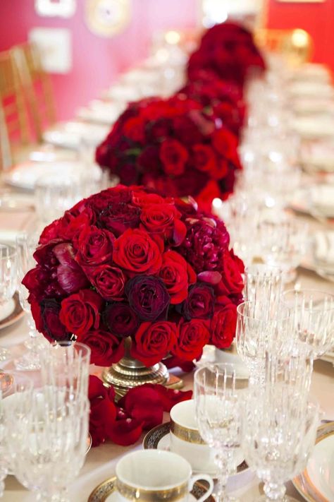 Red always works best for Holiday events. Red Centerpieces, Red Weddings, Red Wedding Decorations, Red Wedding Flowers, Rose Centerpieces, Red Wedding Dresses, Anniversary Decorations, Flower Centerpieces Wedding, Long Table