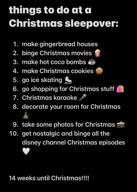 Fun Things To Do With Friends At Christmas Time, Holiday Sleepover Girls Night, Girls Christmas Sleepover, Christmas Sleep Over Ideas, Christmas Sleepover Activities, Xmas Sleepover Ideas, Christmas Sleepover Aesthetic, Christmas Sleepovers, Winter Sleepover