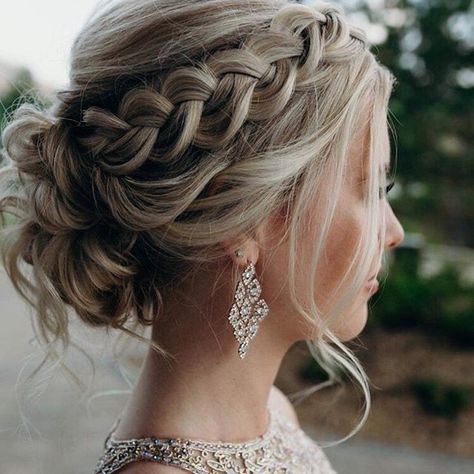 Grad Hairstyles, Bridemaids Hairstyles, Quick Wedding, Find Hairstyles, Bridal Hair Updo, Bridesmaid Hair Updo, Wedding Hair Inspiration, Hair Up Styles, Wedding Hairstyles Updo