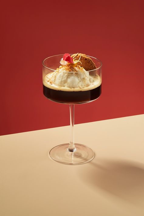 Espresso Affogato, Ice Cream With Coffee, Honeycomb Candy, Coffee Liqueur, Cocktail Photography, Summer Recipe, Food Drink Photography, Cocktail Desserts, Coffee Cocktails