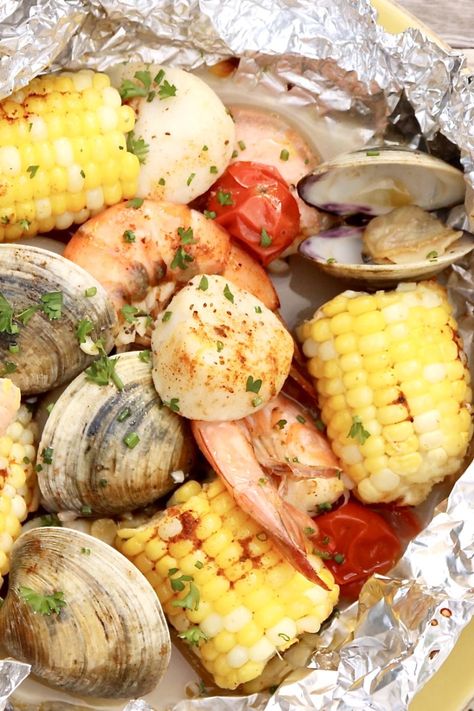 Mix & Match Grilled Seafood Packets (aka Ocean Packets) – The Fountain Avenue Kitchen Mix Seafood Recipe, Seafood Packets, Foil Packet Meals, Grilled Seafood, Foil Packets, Turkey Sausage, Fresh Chives, Reduce Food Waste, The Fountain