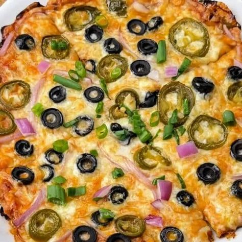 Chicken Crust Mexican Pizza: Flavor Fiesta Fajita Pizza, Mexican Pizza Recipe, Chicken Crust, Chicken Crust Pizza, Margarita Pizza, Mexican Pizza, Craving Pizza, Pizza Flavors, Zero Carb