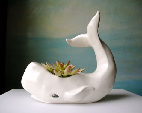 whale planter Whale Planter, Animal Planters, Tanah Liat, Pinch Pots, Ceramic Animals, Deco Floral, Ceramic Planters, Clay Projects, Indoor Garden