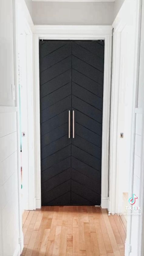 Interior Bedroom Doors Modern, Modern Folding Closet Doors, Pantry Door Bifold Makeover, Modern Closet Door Ideas, Accordion Door Makeover, Folding Closet Door Makeover, Hallway Closet Door Ideas, Updating Bifold Closet Doors, Modern Bifold Closet Doors