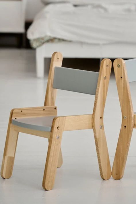 This Toddler Wooden Chair is sophisticated enough to complement any room while giving children the space they need for coloring, drawing, and snacks.  ❤ The chair is strong. Made entirely of ash wood, which has an incredible natural pattern and is very strong. ❤Safe. The chairs are perfectly sanded and coated with water-based paint that complies with the European standard EN71. The unpainted parts are coated with an oil wax that creates a silky finish. All fasteners are hidden. Timeout Chair, Montessori Chair, Wooden Kids Furniture, Chair For Nursery, Child Chair, Time Out Chair, Kids Desks, School Chair, Modern Dollhouse Furniture