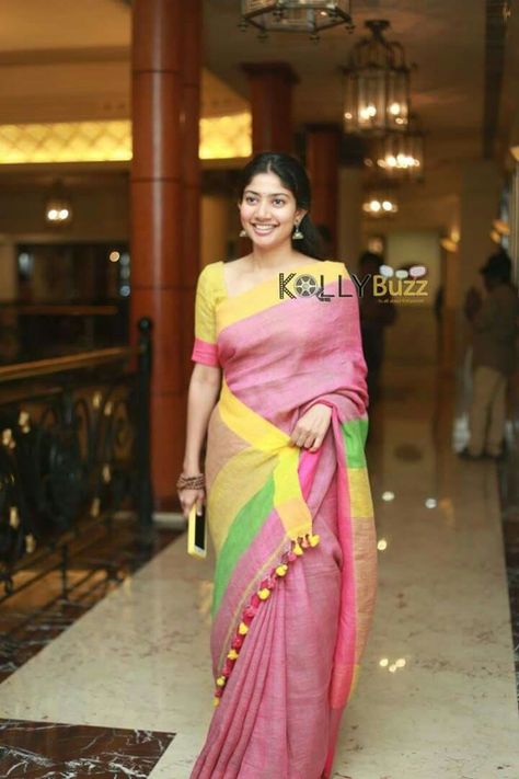 This cloth material Sai Pallavi Saree, Sarees Ideas, Nayanthara Hairstyle, Sai Pallavi Hd Images, Women Health Tips, Telugu Heroines, Sai Pallavi, Cotton Saree Designs, Backless Blouse Designs