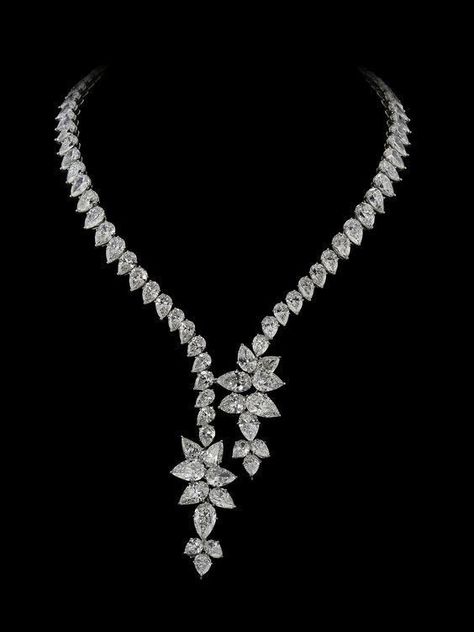 Diamond String Necklace, Diamond Necklace Jewelry, Bridal Diamond Necklace, Jewelry Knowledge, Neck Pieces Jewelry, String Necklace, Bvlgari Jewelry, Diamond Jewelry Set, Art Jewelry Design