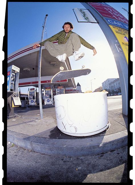 Skate Poster, Sk8 Board, Skate Photography, Skateboard Pics, Skate 4, Skater Boi, Skate Vibes, Mark Gonzales, Skate Aesthetic