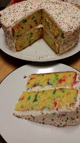 Cake Mix Hacks, Box Cake Recipes, Espresso Cake, Make Vanilla Extract, Box Hacks, Funfetti Cake Mix, Single Layer Cakes, Cake Hacks, Boxed Cake