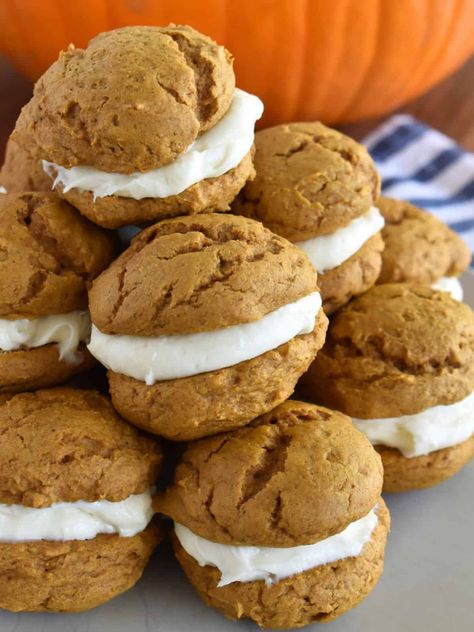 Pumpkin Whoopie Pies with cake mix is a delicious treat to have on hand for the fall season. This simple and tasty dessert is full of pumpkin flavor and the perfect pumpkin recipe for pumpkin lovers! Pumpkin Whoppie Pies, Pumpkin Woopie Pies, Pumpkin Gobs, Cake Mix Whoopie Pies, Pumpkin Whoopie Pie Recipe, Whoopi Pies, Soft Pumpkin Cookies, Whoopie Pie Recipe, Cake Mix Recipe