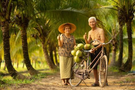 Coconut Farm, Food Tree, Tree People, Photo Food, Cafe House, Anime Muslim, Photo Couple, Old Age, Photo Editing Software