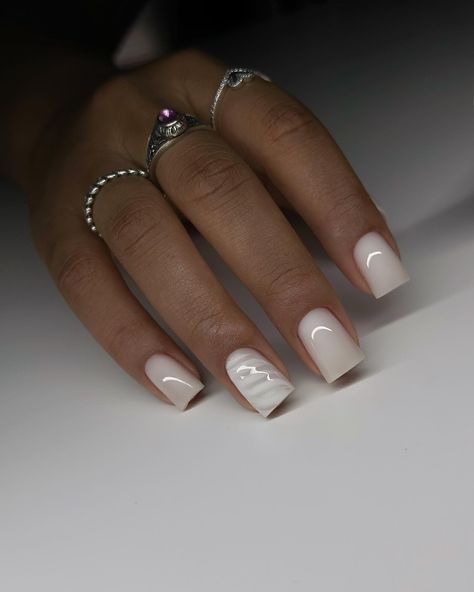 Gel-x structured refill 😌🪽 #dovenailsbysharon Gel Polish Nails Designs, Mini Nails Design, Gigi Hairstyles, Short Classy Nails Acrylic, White Nails Aesthetic, Short Nails White, Designing Nails, Structured Gel Manicure, Bison Board