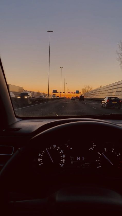 Morning Photography, Driving Car, Adventure Aesthetic, Kid Friendly Travel Destinations, Driving Photography, Driving Pictures, Pattern Modern, Aesthetic Photography Nature, Beautiful Photos Of Nature