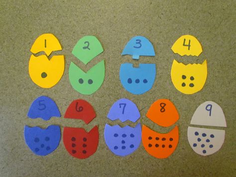 This is a great way for students to be able to identify numbers and their symbols. It's a great game for elbow partners! Humpty Dumpty Activities, Nursery Rhymes Preschool Crafts, Rhyme Activities, Nursery Rhyme Crafts, Nursery Rhymes Preschool, Nursery Rhyme Theme, Nursery Rhymes Activities, Fairytale Nursery, Easter Preschool