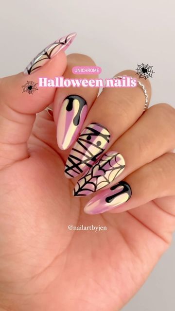 Chrome Nails Designs Halloween, Pink Mummy Nails, Black And White Halloween Nail Designs, Cutesy Halloween Nails, Halloween 2024 Nails, Halloween Nails Chrome, Halloween Chrome Nails, Chrome Halloween Nails, Girly Halloween Nails