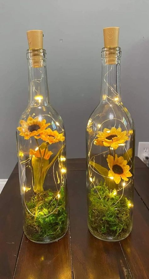 Bottle Diy Crafts, Sunflower Centerpieces, Bottle Centerpieces, Flower Bottle, Bottle Diy, Glass Bottle Diy, Diy Glass Bottle Crafts, Wine Bottle Diy Crafts, Ideas For Easter Decorations