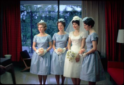 A Wedding in the Early 1960s Through Fascinating Photos ~ Vintage Everyday 1960s Wedding Photos, 1960s Wedding Dresses, Bride Dress Vintage, Nostalgic Wedding, 1960s Wedding, Gowns Vintage, Vintage Wedding Party, 1960s Dresses, Vintage Brides