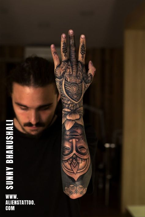 Buddha Tattoo On Hand, Buddha Tattoo Men, Hindu Tattoos Men, Buddha Hand Tattoo, Buddhist Tattoo Sleeve, Arm Tattoo Men, Buddha Tattoo Sleeve, Buda Tattoo, Aliens Tattoo