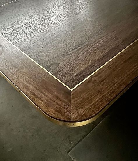 Brass Inlay Floor, Brass Inlay, Walnut Table, Kitchen Color, Wood Inlay, Table Ideas, Club House, Carpentry, Staining Wood