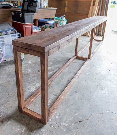 This 9' sofa table can be made for around just $30! Link to tutorial Meja Sofa, Console Table With Drawers, Table With Drawers, Diy Sofa Table, Couch Table, Diy Holz, Diy Sofa, Home Safes, Into The Woods