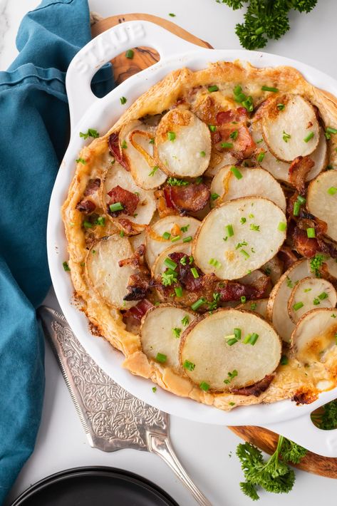 Irish Potato Pie Irish Potato Pie, Creamy Scalloped Potatoes, White Pie, Irish Potato, Savory Pies Recipes, Puff Pastry Crust, Irish Cuisine, Irish Potatoes, Creamed Potatoes