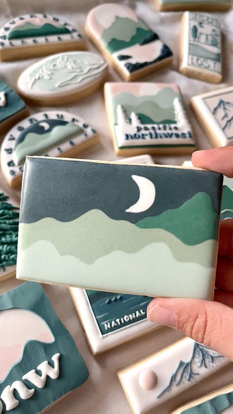 Cami Logan | Custom Decorated Sugar Cookies on Instagram: “I love adding in a nighttime landscape into my sets that have mountains and daytime landscapes! • • • • • #simplecookies #wetonwet…” Nighttime Landscape, Campfire Cookies, Camping Cookies, Sugar Cookie Royal Icing, Paint Cookies, Spring Cookies, Sugar Cookie Designs, Decorated Sugar Cookies, Fancy Cookies