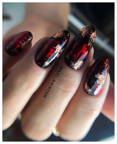 #nailsofinstagram Nails Red Black Gold, Black Nails With Red Foil, Black Red And Gold Nails, Red Foil Nails, Foiled Nails, Red And Gold Nails, Wine Nails, Pretty Nail Art Designs, Christmas Nails Acrylic